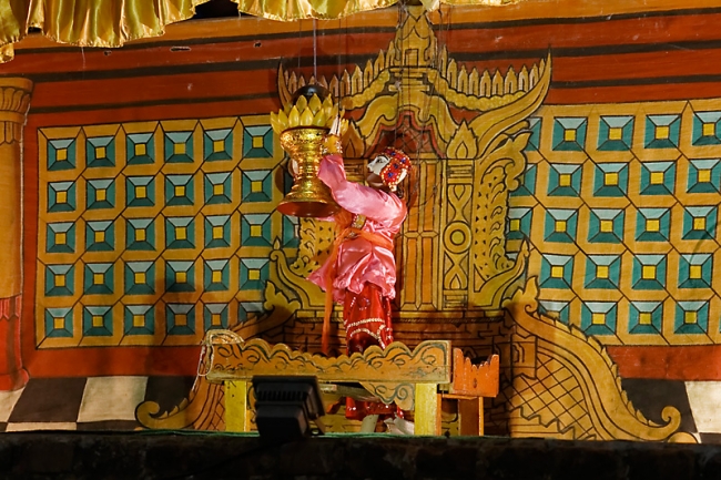 Pagan-diner marionnettes-003